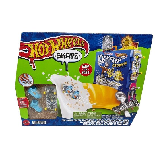 Hot Wheels Tony Hawk Kick Flip Skate Park Bowl